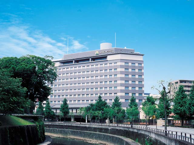 アークホテル熊本城前