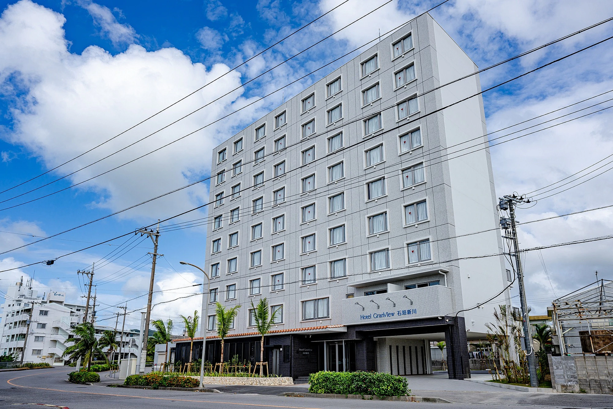 ホテルグランビュー石垣新川・外観