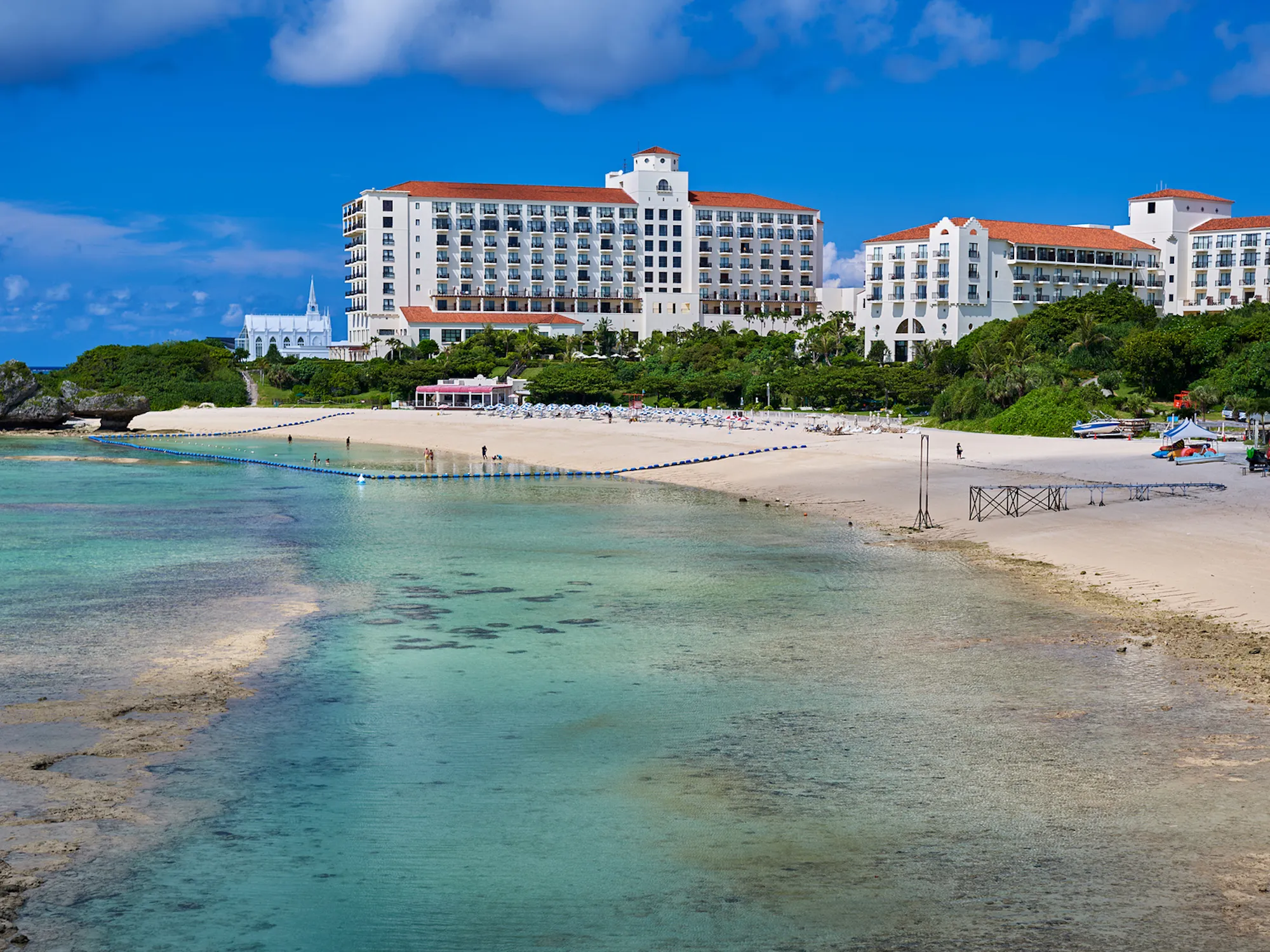 リゾート気分を味わえる沖縄ビーチサイドリゾートホテル特集