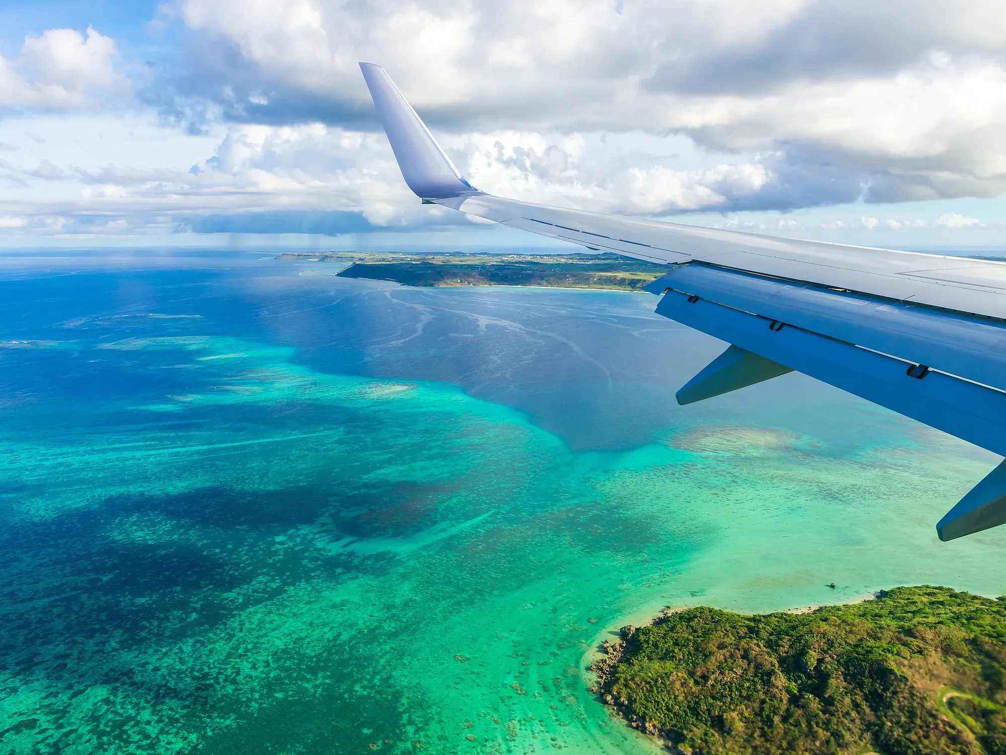  沖縄格安航空券＋ホテル1泊付